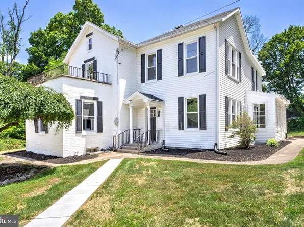 2 N Landvale St, York Haven, PA 17370