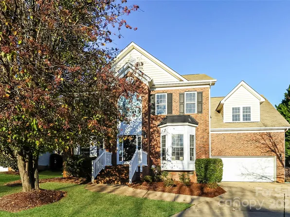 17132 Knoxwood Dr, Huntersville, NC 28078