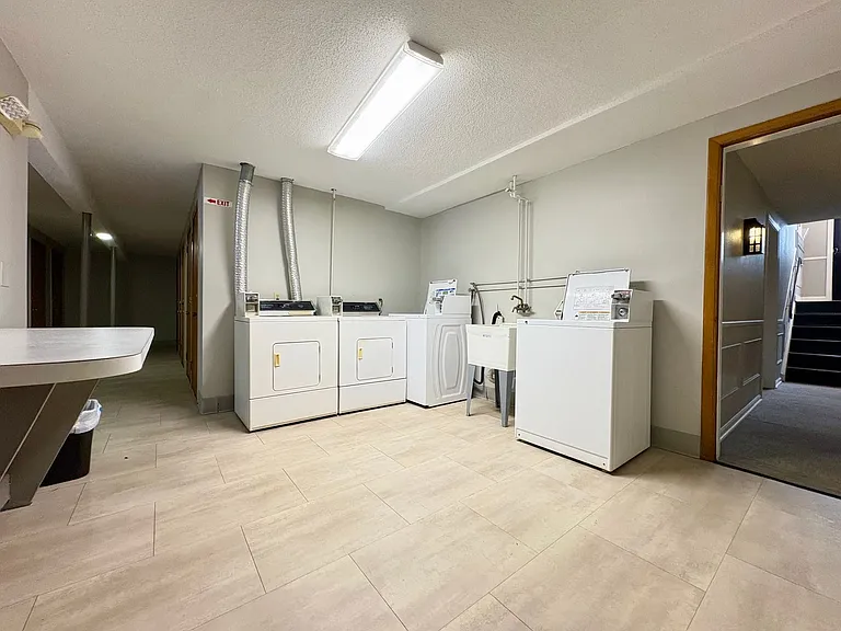 Camelot Village Apartments — Photo 23