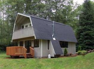 8670 NE Lovgreen Rd W, Bainbridge Island, WA 98110