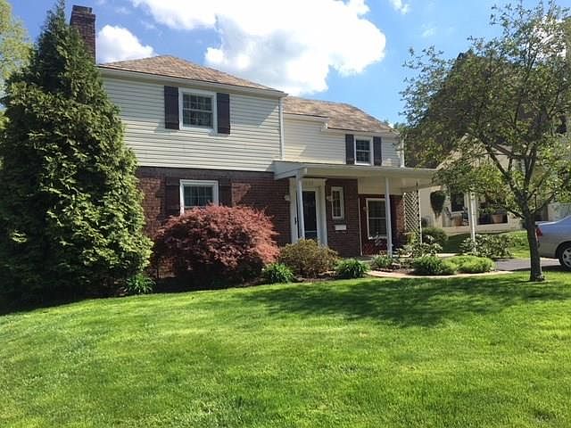 1st image of 1030 Parkview Dr