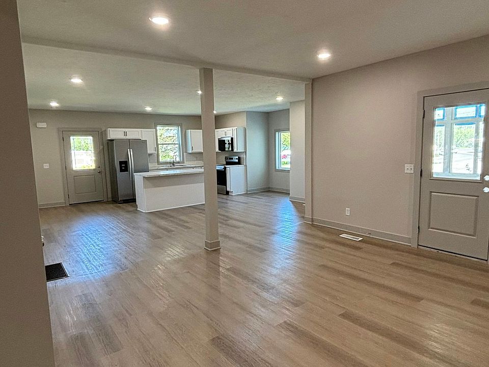 Dining/Kitchen