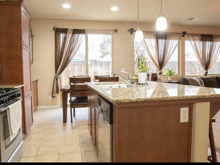 3052 Kaweah Ave — Photo 3