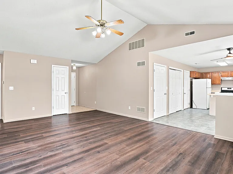 5206 Gasconade Dr — Photo 7