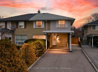 58 Dunsany Cres, Toronto, ON M9R 3W6