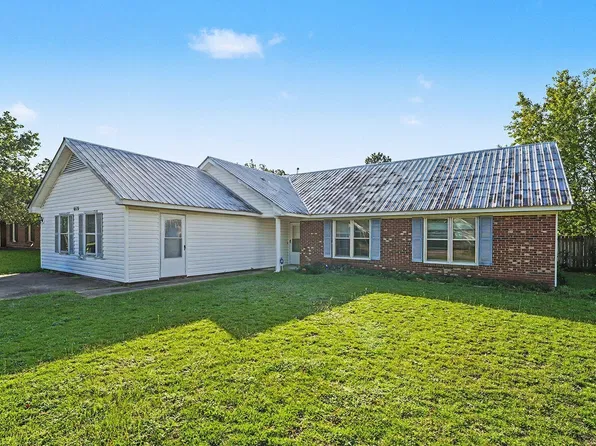 6531 Brookshire St, Fayetteville, NC 28314
