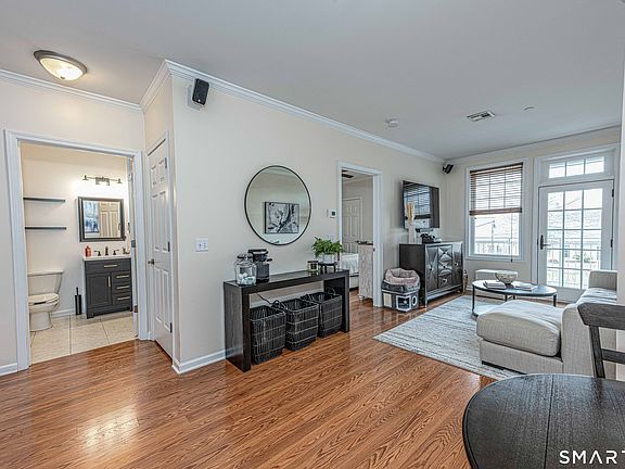 4th image of 60 Maple Street APT 17