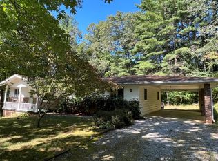 15 Pine Ridge Ct, Fletcher, NC 28732