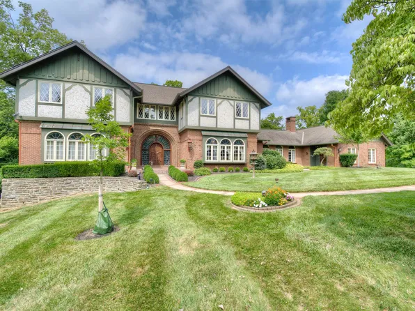 835 Rosewood Dr, Villa Hills, KY 41017