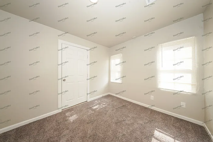 4033 SW 26th St — Photo 9