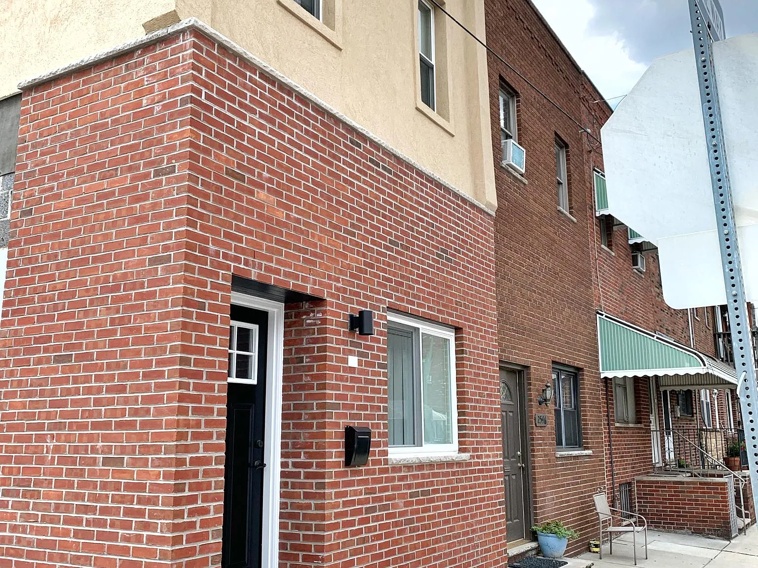 2 bed, 960 sqft, $1,550 — Photo 1