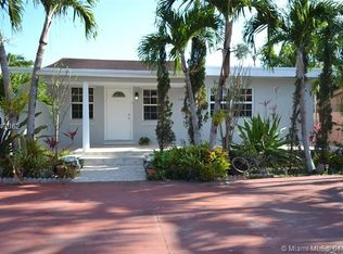 11264 SW 2nd St, Sweetwater, FL 33174