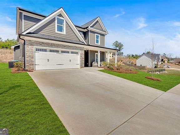 3rd image of 438 Tom Avery Dr