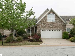 12 Reddington Dr, Greer, SC 29650