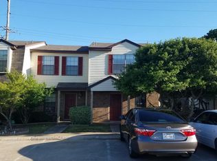 830 W Collins St, Denton, TX 76201