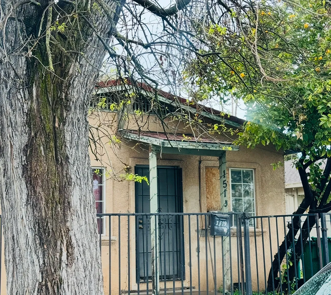 3 bed, 826 sqft, $1,795 — Photo 2