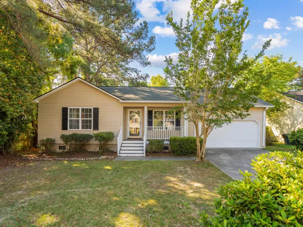 103 Mackerel Ln, Summerville, SC 29485