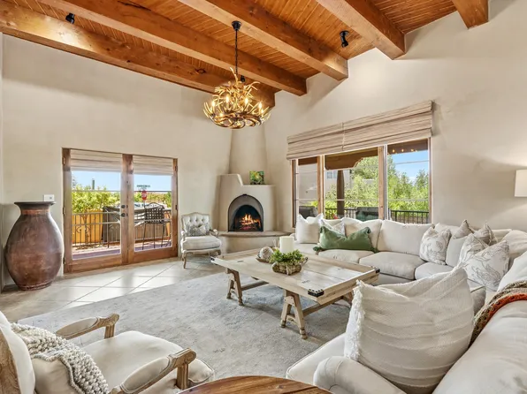 62 Avenida Frijoles, Santa Fe, NM 87507