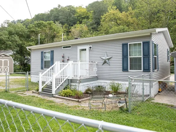 6426 National Road, Triadelphia, WV 26059