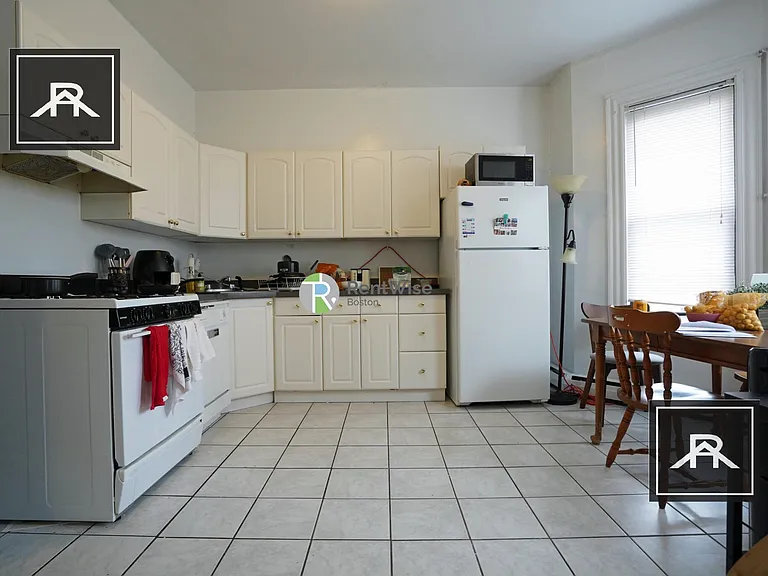 74 Gardner St #D6 — Photo 1
