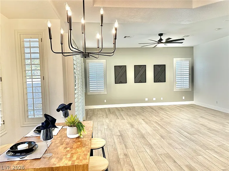 20 Chateau Whistler Ct — Photo 15