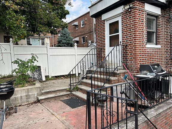 4th image of 36-18 172nd St Floor 1