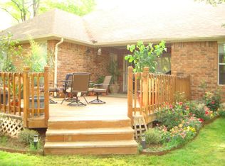 517 Sir Roland Dr, Grand Prairie, TX 75052