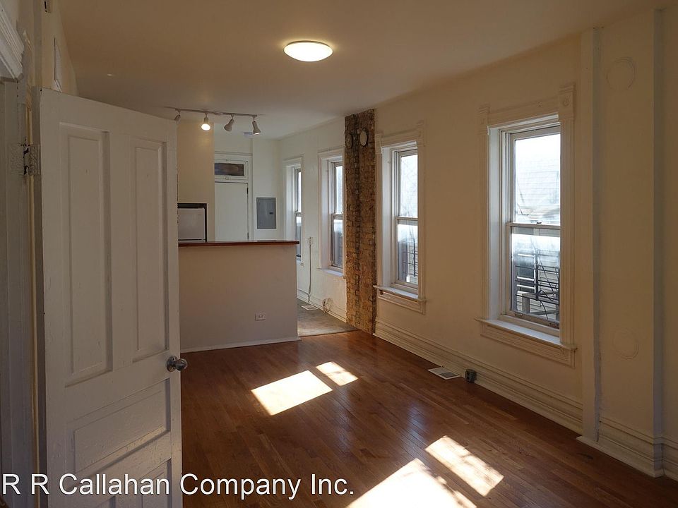 1st image of 733 W 17th Pl Floor 2