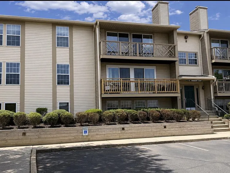 9 Cranberry Ct — Photo 1