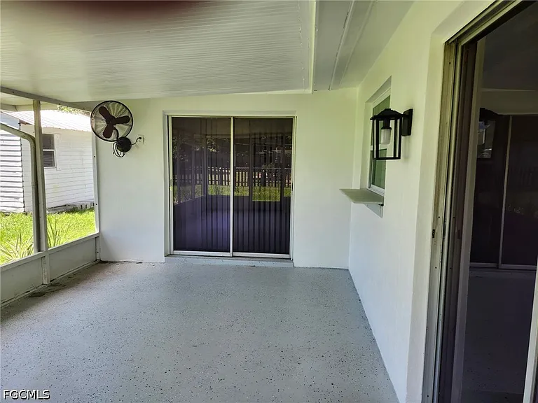 6313 Saint Andrews Cir S — Photo 11