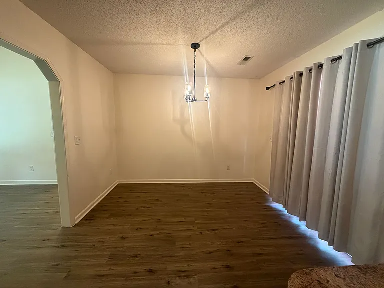 3290 Valencia Dr — Photo 7