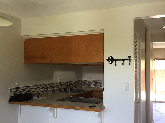 4th image of 94-1508 Lanikuhana Ave APT 602