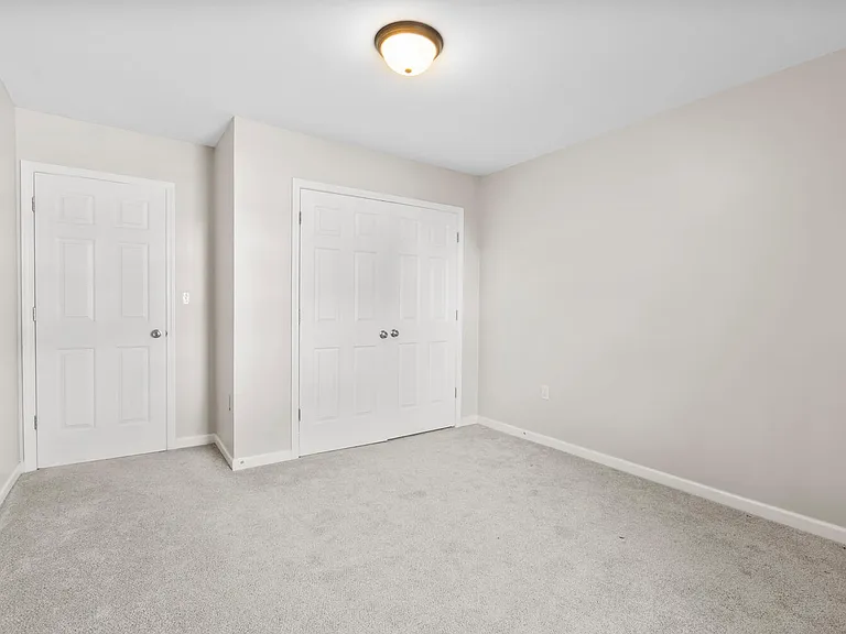 55 Thea Ln — Photo 21
