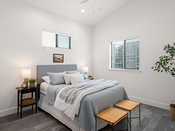 5th image of 1881 Notre Dame Blvd Unit 2