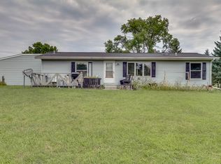 15401 75th St, Bristol, WI 53104