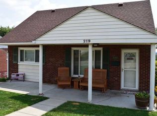 219 Woodhill Rd, West Mifflin, PA 15122