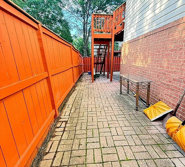 Willow Stream Ln — Photo 2