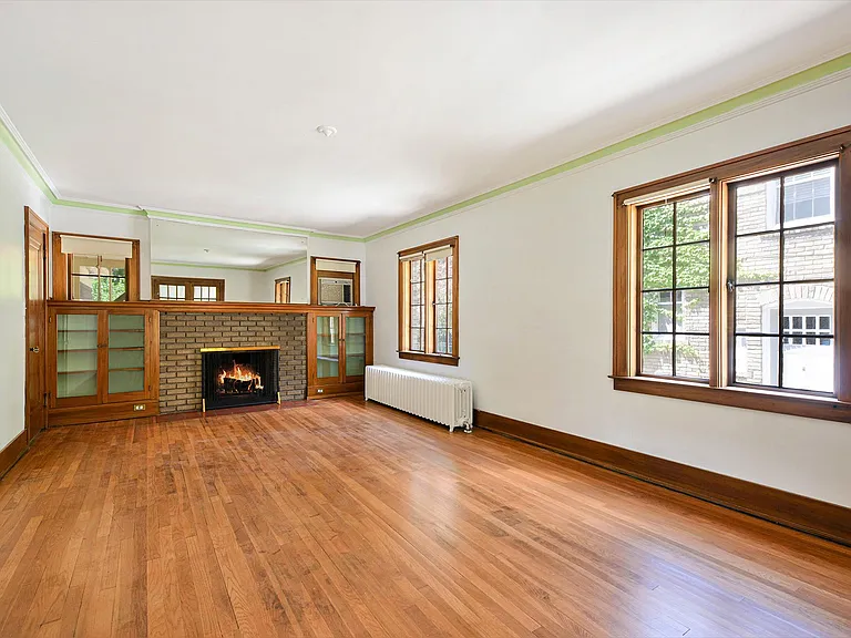 349 College Ave SE — Photo 7