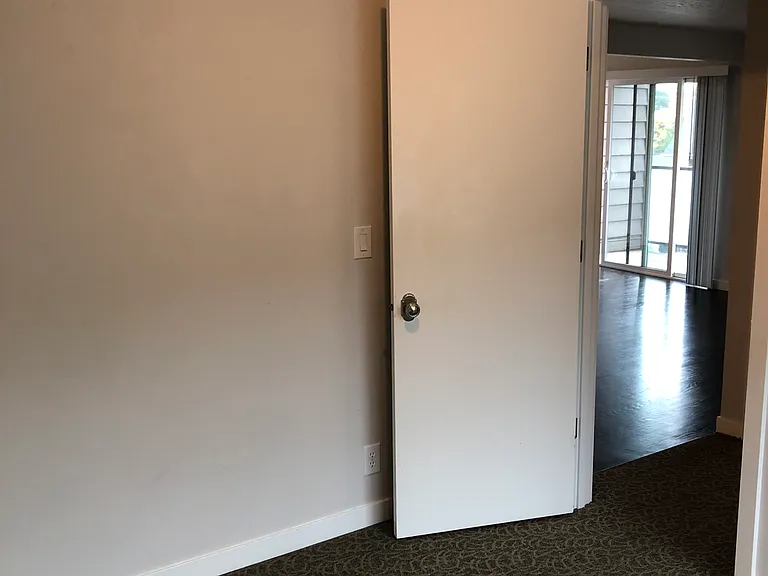 2635 Franklin Ave E #B — Photo 11