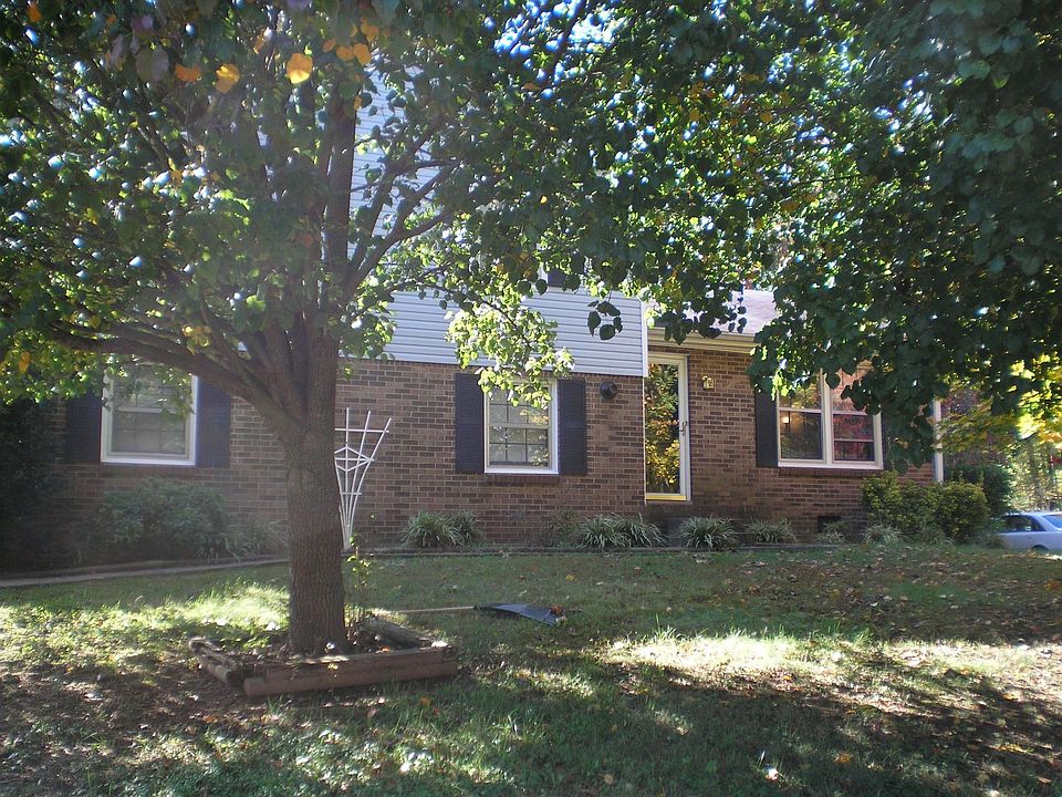 1st image of 710 Countrywood Dr