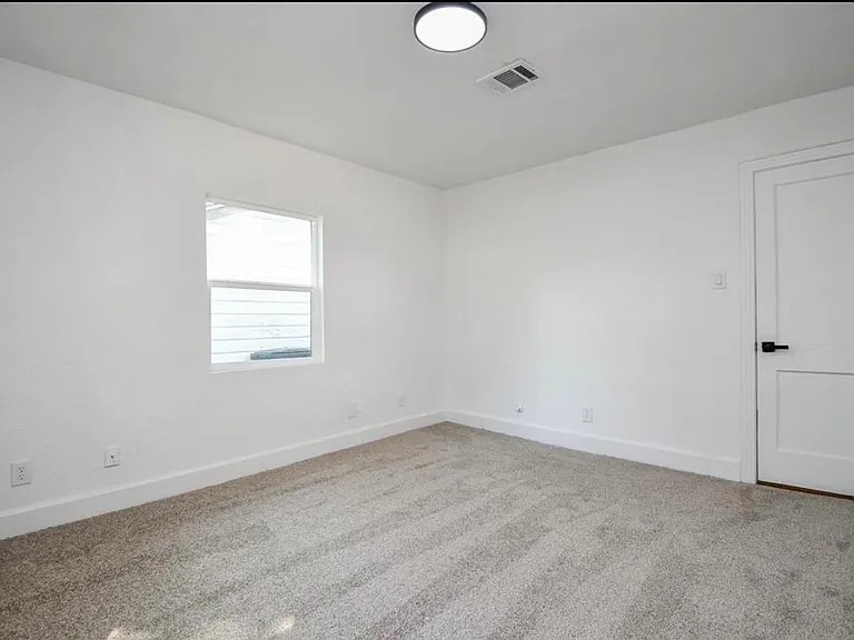6834 Saint Augustine St — Photo 15