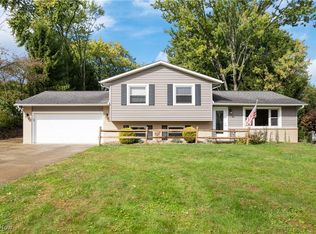 6328 Terrace Hills Dr, Clinton, OH 44216