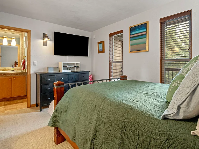 SW Century Dr — Photo 7