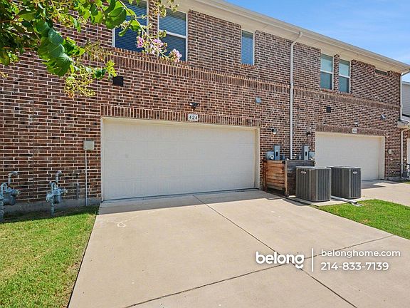 3rd image of 424 Matthew Dr