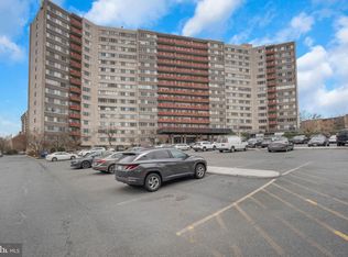 5340 Holmes Run Pkwy Unit 700, Alexandria, VA