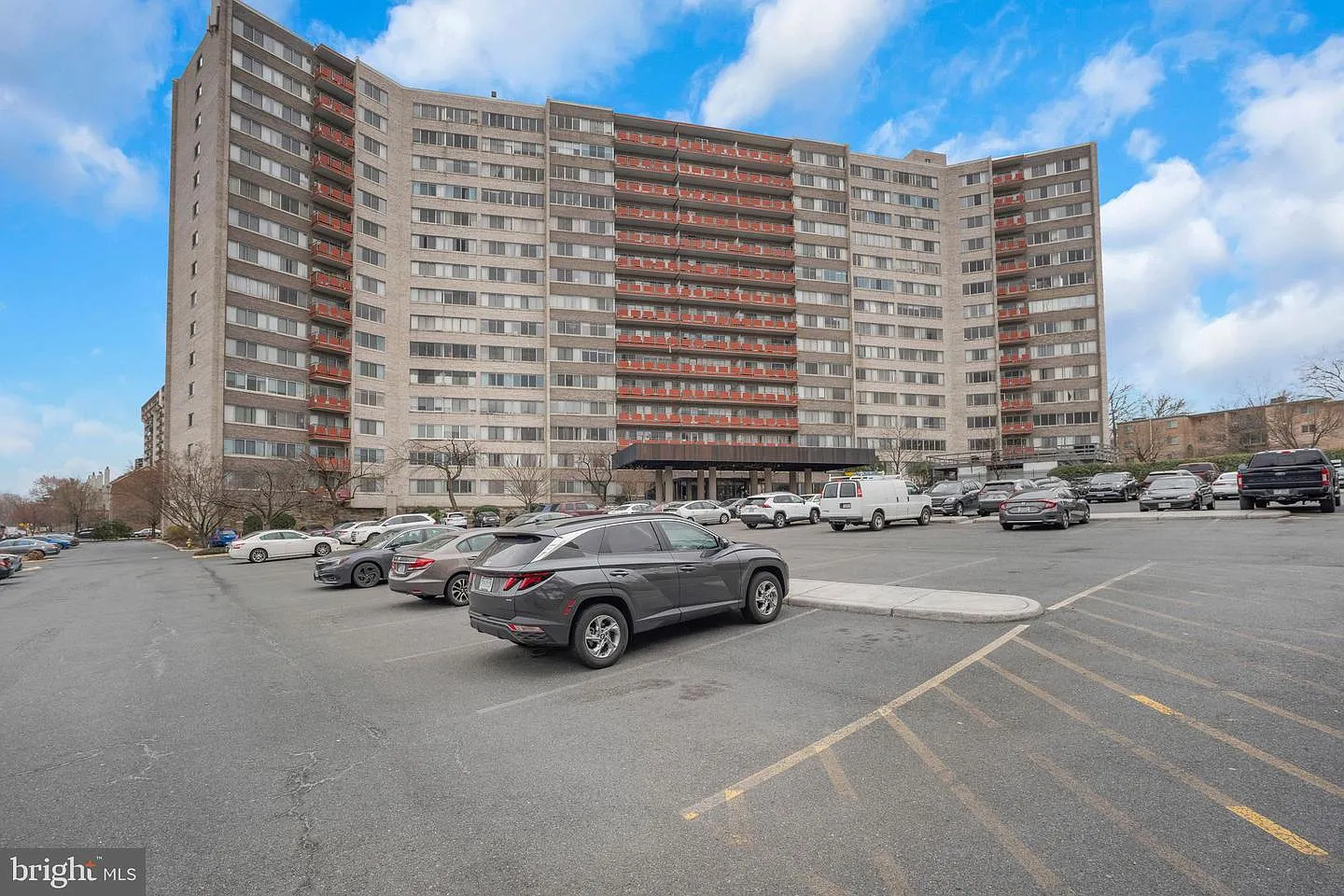 5340 Holmes Run Pkwy Unit 700 photo 1