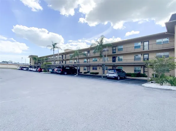 1370 Heather Ridge Blvd APT 204, Dunedin, FL 34698
