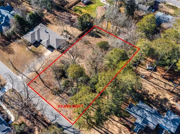 3270 Lee St SE, Smyrna, GA 30080