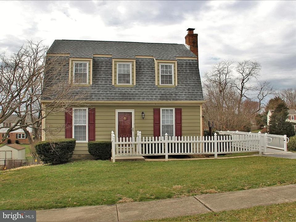 2nd image of 360 Norhurst Rd