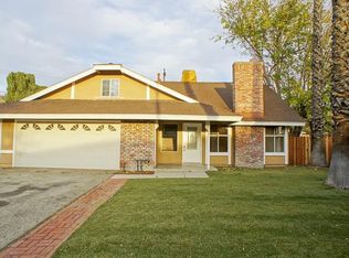 27804 Rosamond Dr, Santa Clarita, CA 91351